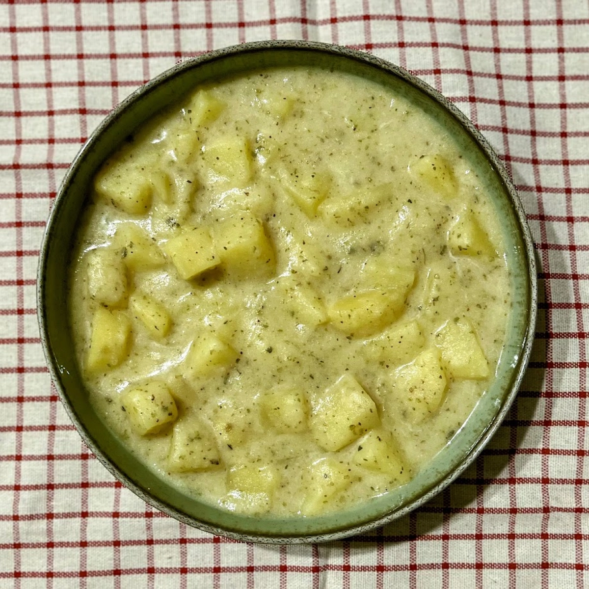 Burgonyafőzelék majoránnával