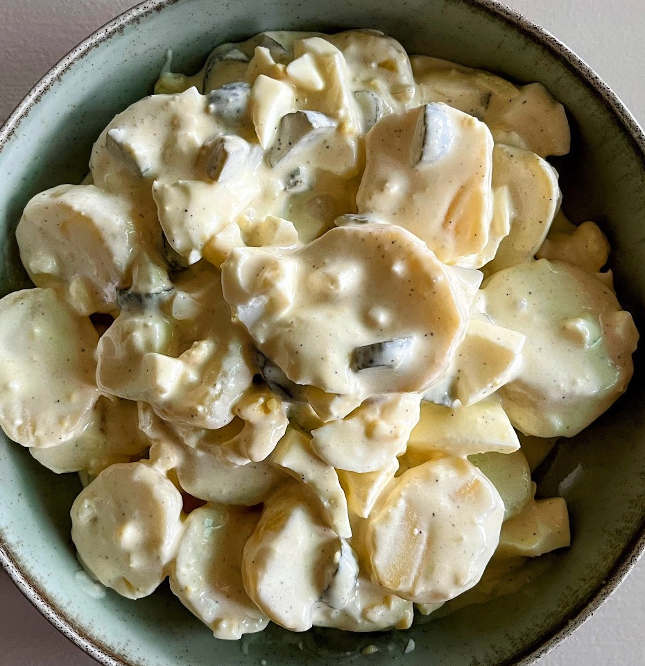 Majonézes-uborkás krumplisaláta