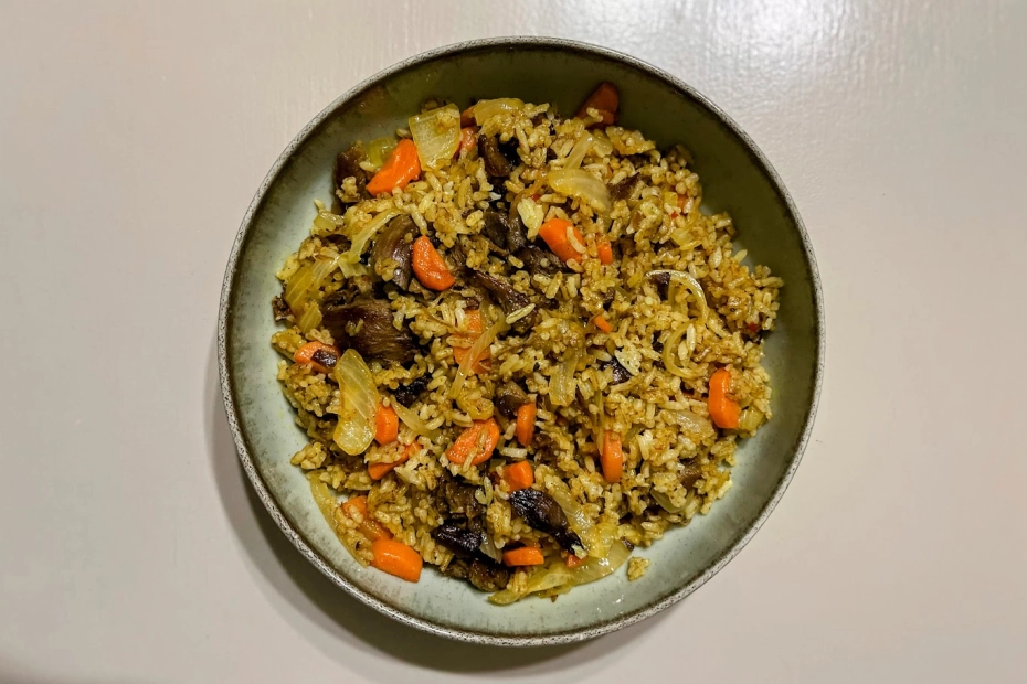 Maradék kacsából készült zöldséges rizs